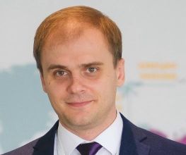 Андрей Колесников