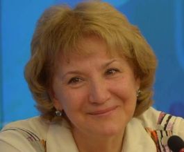 Лариса Попович