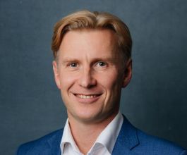 Евгений Баринов