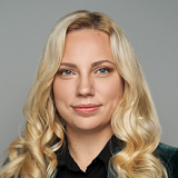 Мария Комарова